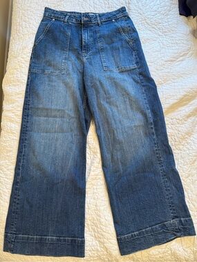 Women's Wide-Leg Denim Jeans in Medium Blue
